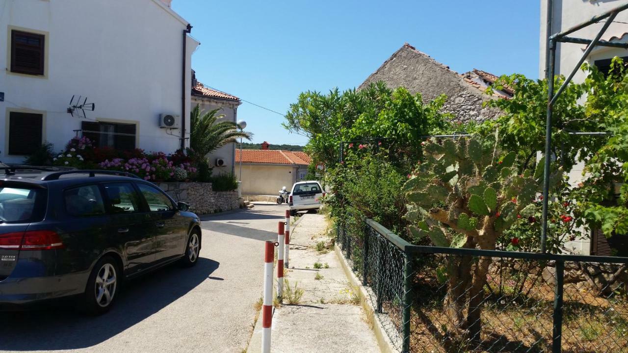 Apartman Sabljak مالي لوشينغْ المظهر الخارجي الصورة
